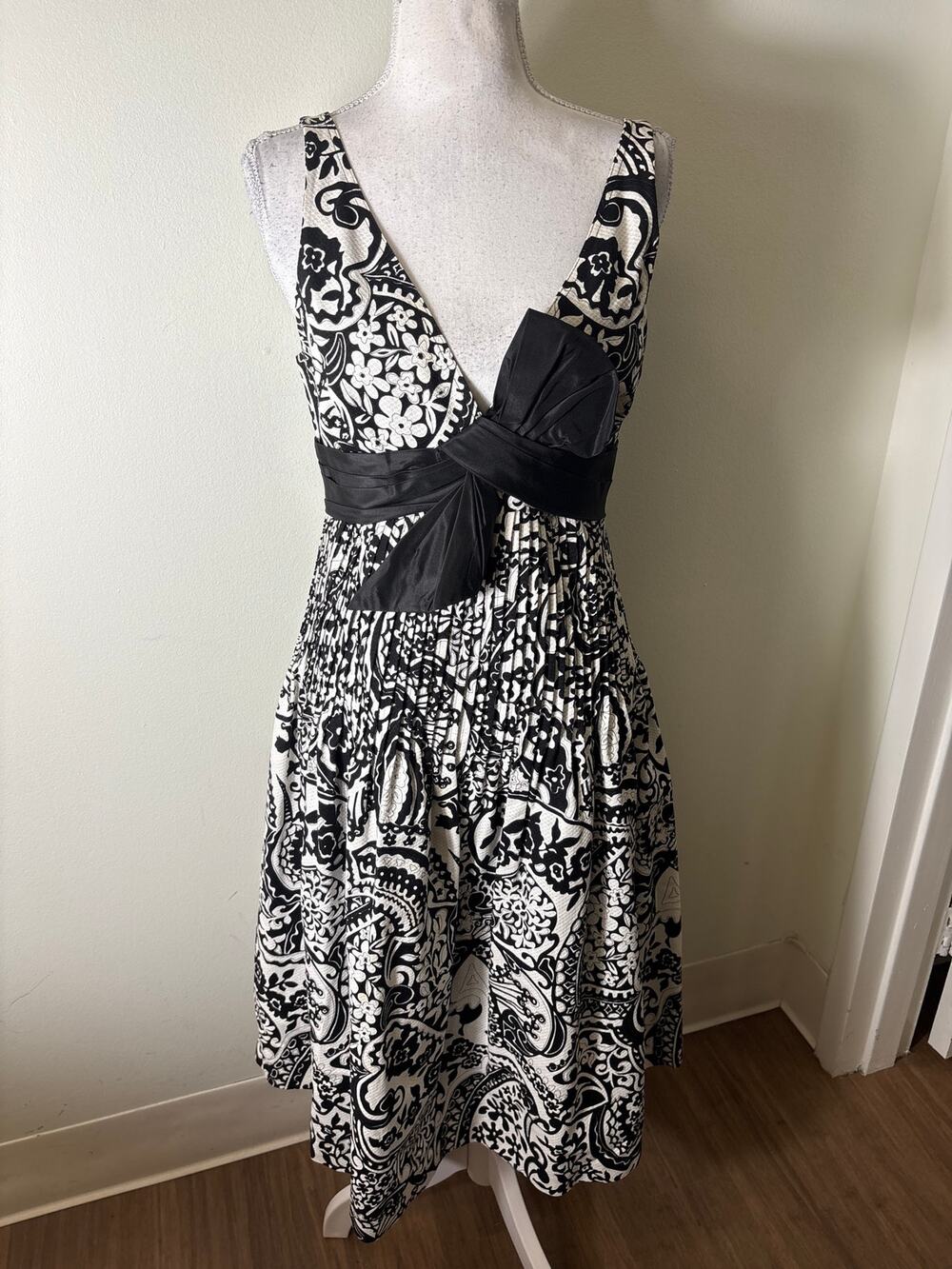 Teri Jon Black White Sleeveless Cotton Midi Dress Sz 4